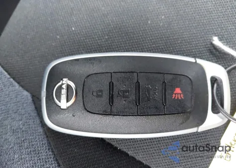 2025 Nissan Versa 1.6 Sv z USA, uszkodzony, nr VIN 3N1CN8EV3SL868553